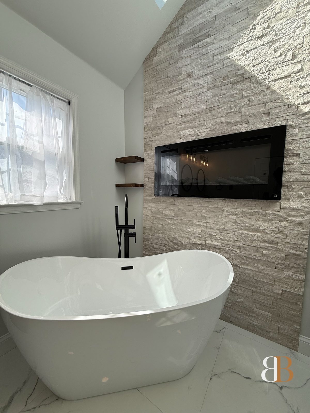 Modern bathroom remodel in Blue Bell by B&B Associates Creations — photo 10