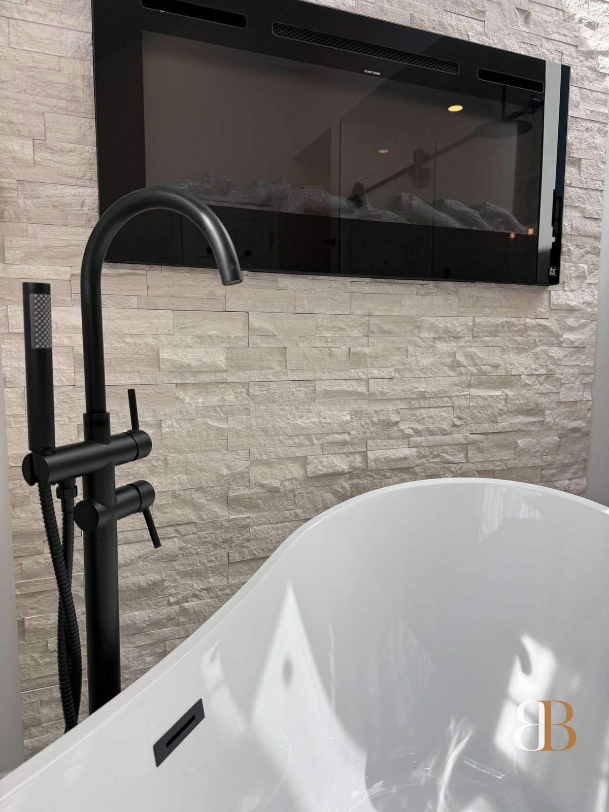Modern bathroom remodel in Blue Bell by B&B Associates Creations — photo 14