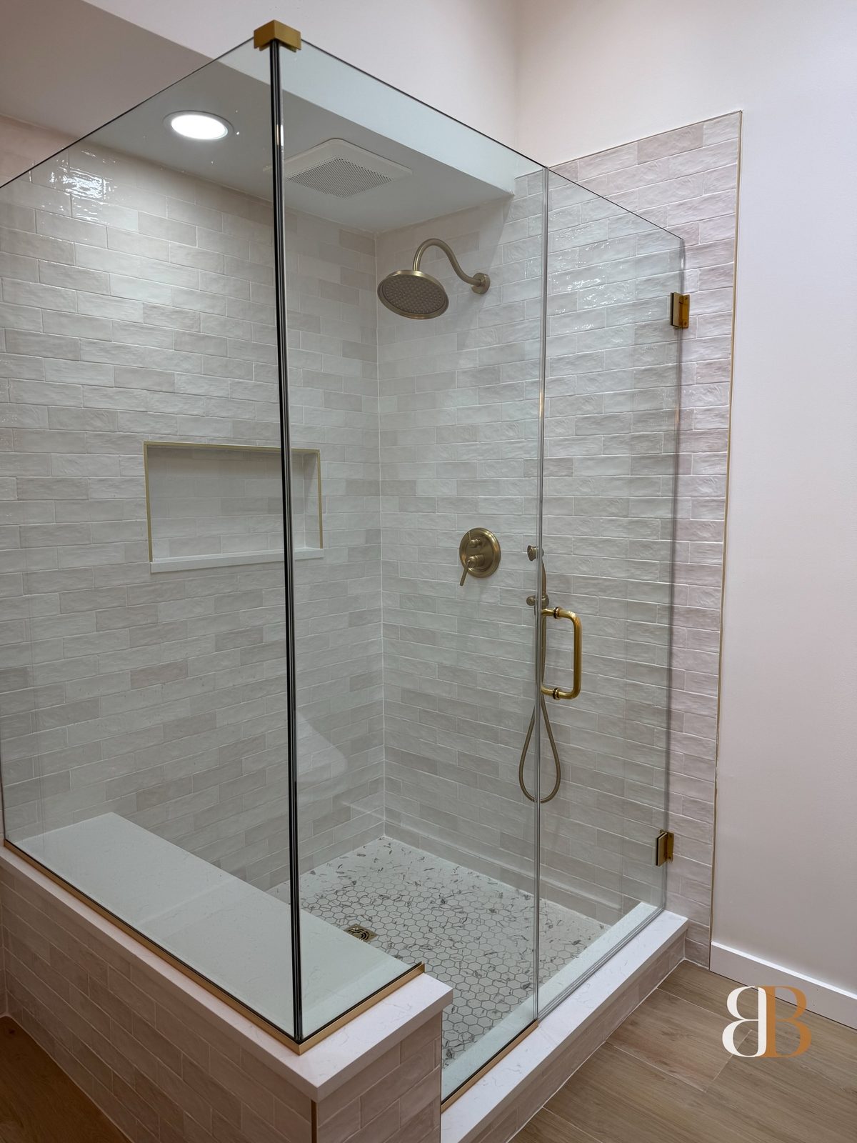 Classic bathroom remodel in Fort Washington by B&B Associates Creations