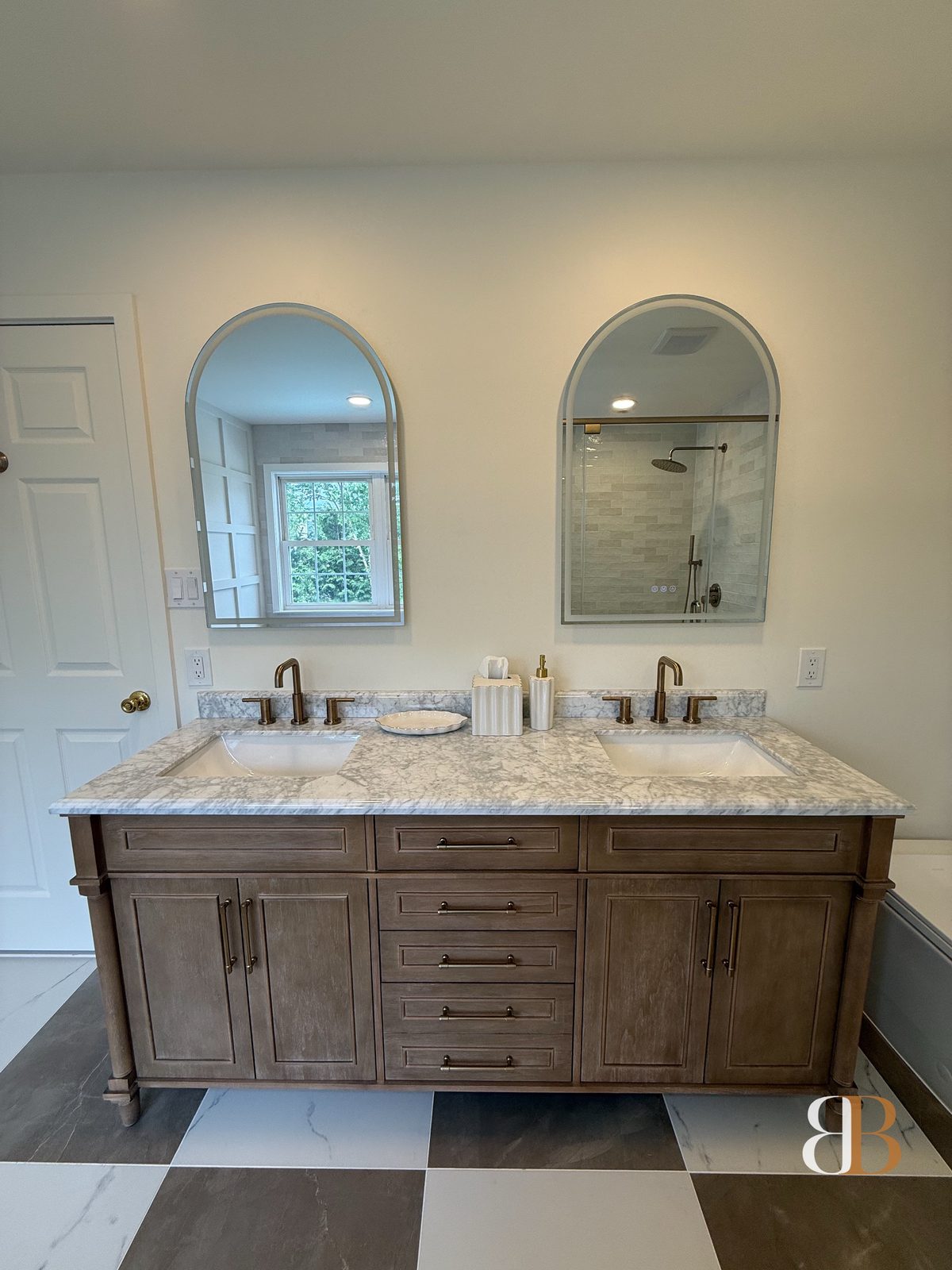 Classic bathroom remodel in Pipersville by B&B Associates Creations — photo 9