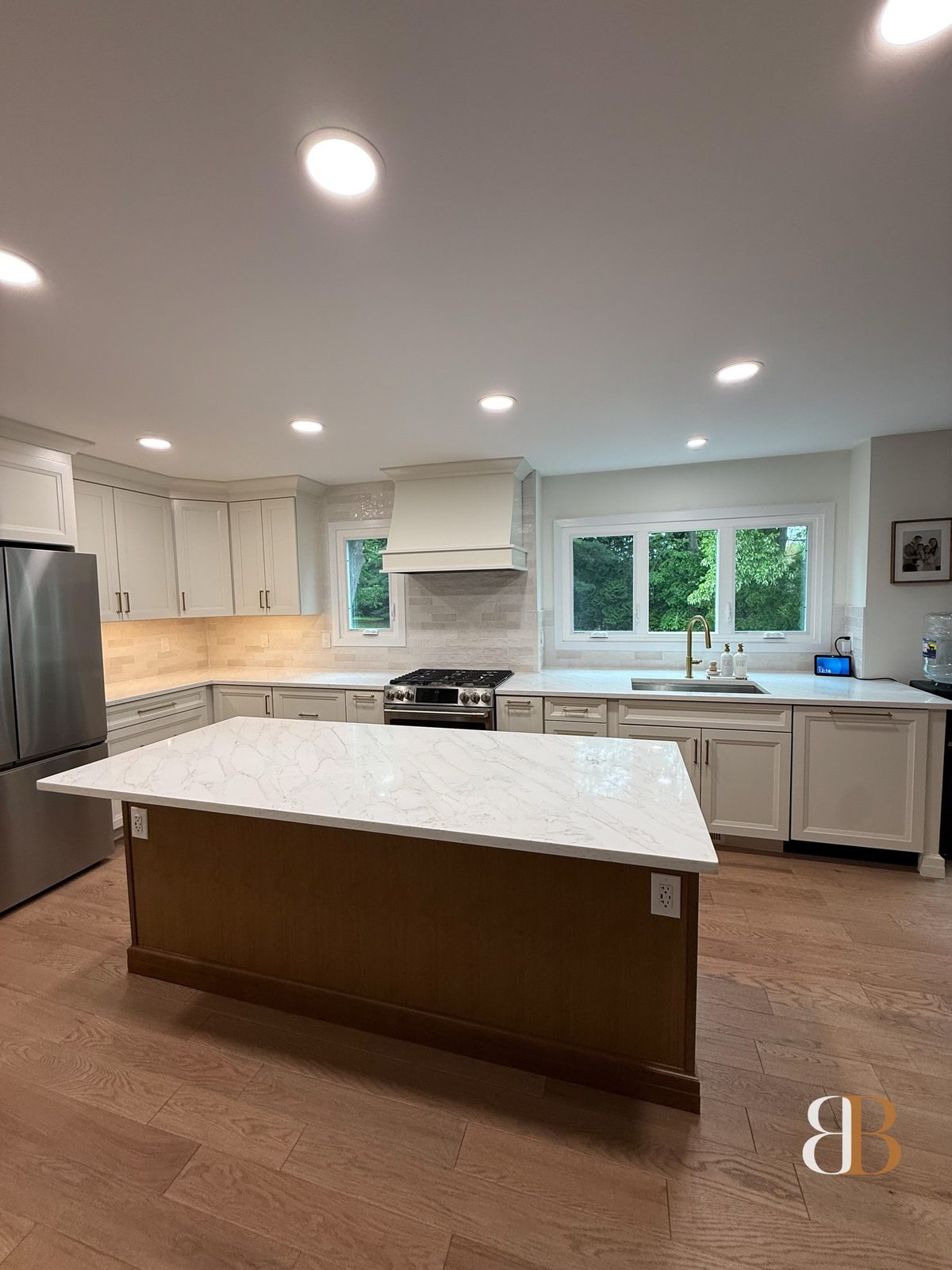 Transitional kitchen remodel in Fort Washington by B&B Associates Creations — photo 8